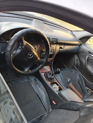 шина на мерс: Mercedes-Benz C-Class: 2002 г., 2 л, Механика, Бензин, Седан — 5