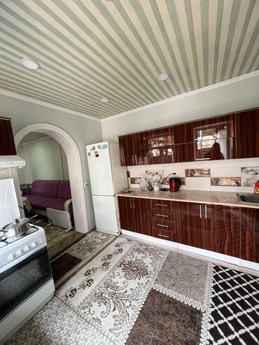 Продажа домов: Дом, 250 м², 8 комнат — 2