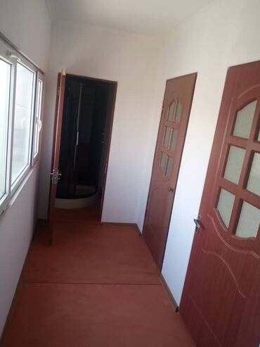 продается дом село раздольное: 35 кв. м, 1 бөлмө, Унаа токтотуучу жай, Забор, тосулган