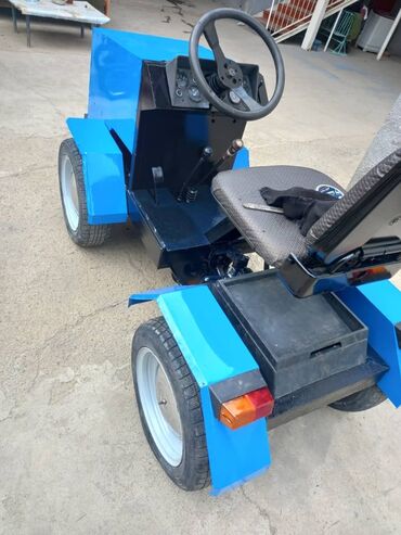 Другие мини-тракторы: Компактный мини‑трактор самодельной конструкции Описание: - Колесная — 7