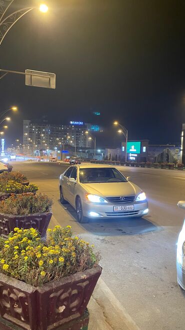 срочно продам авто в связи с переездом: Toyota Camry: 2004 г., 2.4 л, Автомат, Бензин, Седан