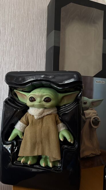 mutfaq oyuncaqları: Sadə Baby Yoda (istifadə olunmayıb yenidir) 
(funksiyalı deyil)
95 AZN