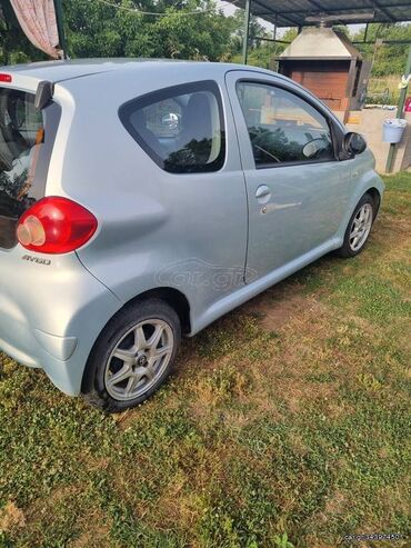 Toyota: Toyota Aygo: 1 l. | 2007 έ. Χάτσμπακ — 24