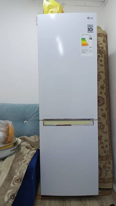 холодильные морозильные камеры: Холодильник LG, Двухкамерный, No frost