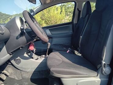 Toyota: Toyota Aygo: 1 l. | 2007 έ. Χάτσμπακ — 4