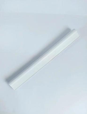 Proizvodi od rolovanog metala, metalni kanali: Zakačka za traku rebrastu 19 cm – PVC 📍 Panelna ograda – Fence System — 6