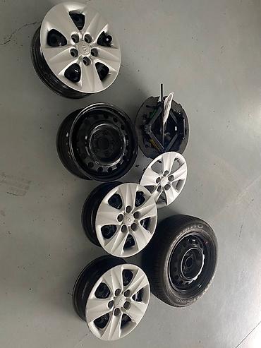 Kia üçün orijinal dəmir disklər və kapslar dəsti - Komplekt: 5 ədəd