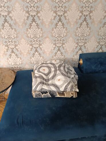 Uzunmüddətli kirayə mənzillər: Əhmədli Məzahir Rüstəmov küçəsi yeni tikili binada yerləşir. Mərtəbə — 2