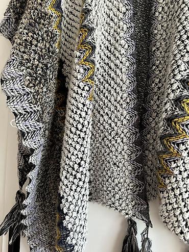 Вечерние платья: ВСЁ ЗА 5000 сом
Платье на кыз узатуу одевала только 1раз размер С-М — 14