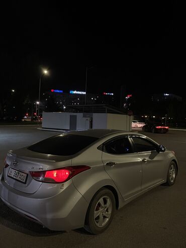 нундай аванте: Hyundai Avante: 2012 г., Автомат, Бензин, Седан