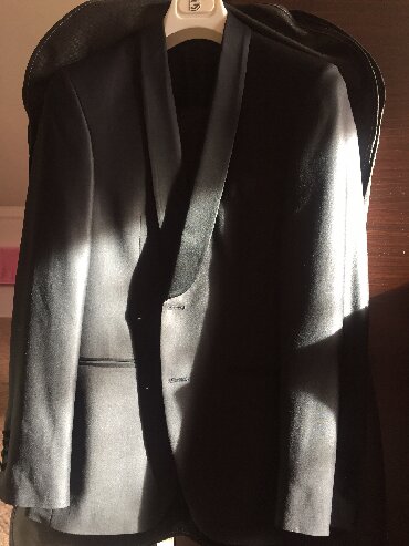 смокинг in Кыргызстан | КОСТЮМЫ: Продаю смокинг Giovane Gentile черного цвета 44 размера (S) одевал
