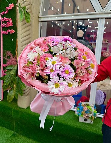 aşdım daşdım gülü: Sumqayit Çiçək buketləri – “Eshq flowerss” Məhsul təsviri: - Zərif — 10