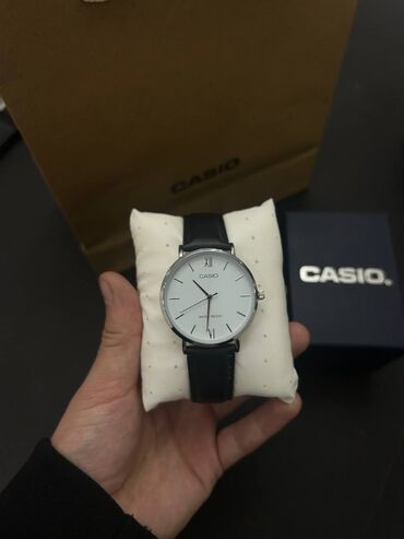 Наручные часы: Часы Касио коробка в подарок🎁 для заказа ватсап ✍🏻📞