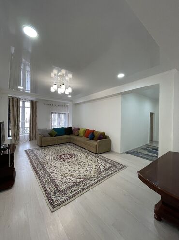 квартира аренда джалал абад: 3 комнаты, 70 м²