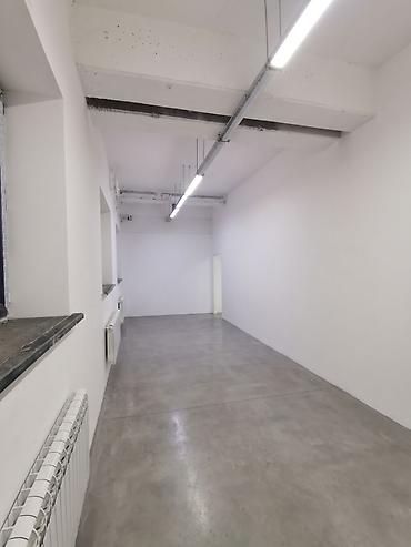 заря базар аренда: 🏢 Сдаётся коммерческое помещение — 175 м². 📍 7-й микрорайон, рядом со — 2
