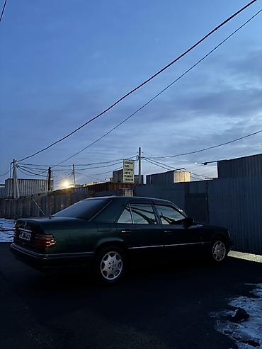 Mercedes-Benz: Mercedes-Benz E-Class: 1995 г., 2.2 л, Механика, Бензин, Седан — 2
