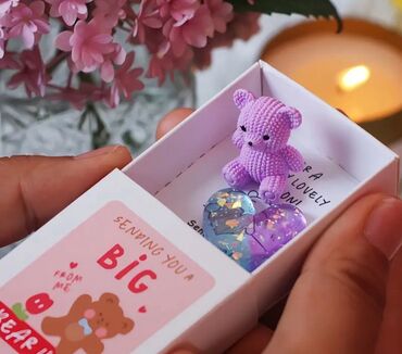 en gozel tort şekilleri: Подарочная коробка, цвет - Фиолетовый