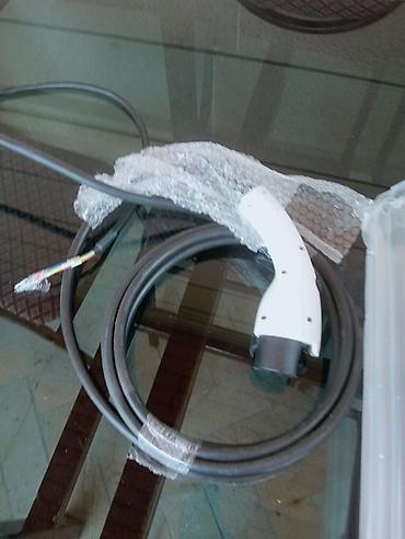Avtomobil üçün alətlər: EV şarj qurğusu (divar tipli), 3.5 kW Xüsusiyyətlər: - Güc: 3.5 kW — 3