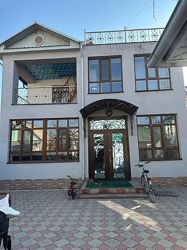 Район Салиева-алматинка Просторный двухэтажный монолитный дом с крытой at lalafo.kg Район Салиева-алматинка Просторный двухэтажный монолитный дом с крытой
