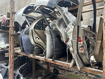 Ban, Kuzov hissələri: Nissan Sunny — 1