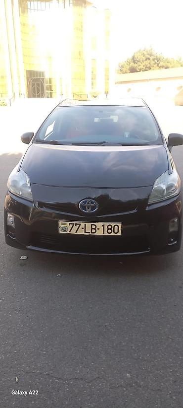 prius maqnitola: Toyota Prius: 1.8 l | 2011 il Hetçbek — 1