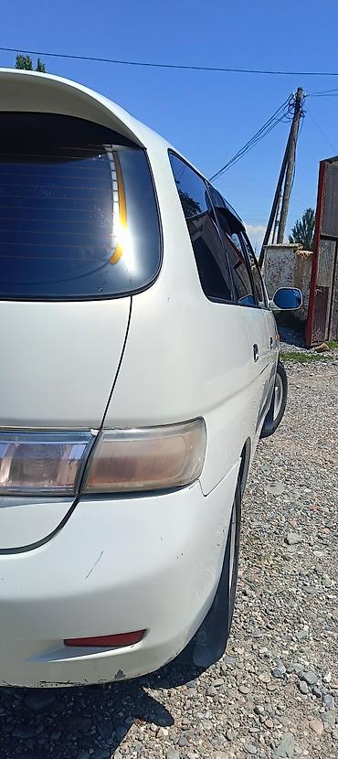 vip razbor: Toyota Ipsum: 2002 г., 2 л, Автомат, Бензин, Минивэн — 8