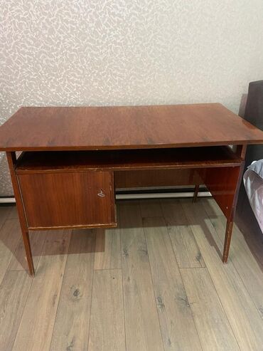 шкафы для веши: Жазуу үстөл