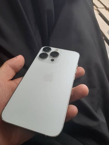 видио камеры: IPhone 13 Pro, Б/у, 256 ГБ, White Titanium, Наушники, Защитное стекло, Чехол, 76 %