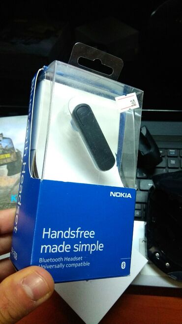 nokia 2126i: Nokia Bluetooth qulaqlıq. Retro əşya kimi satılır