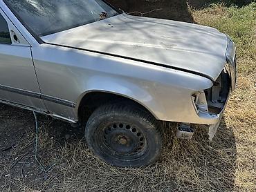крыло мерс: Крылья перед/зад Mercedes W124 состояние идеальное — 1