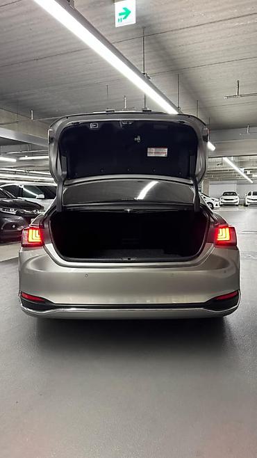 Lexus: Lexus ES: 2019 г., 2.5 л, Гибрид — 22