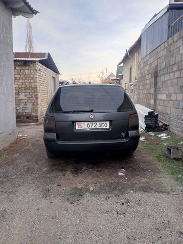 Volkswagen: Volkswagen Passat Variant: 2002 г., 1.6 л, Механика, Бензин, Универсал — 1