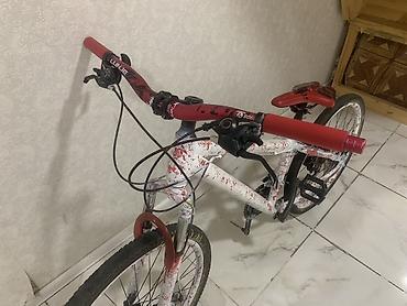 versabet: Şəhər və yüngül off-road üçün yığılmış tək sürətli velosiped. - — 2