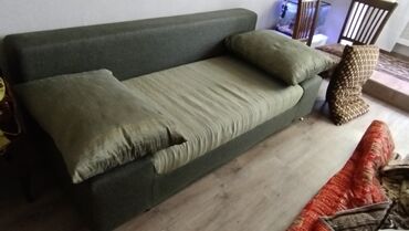 мебель мягкая бу: Диван-кровать, цвет - Зеленый, Б/у