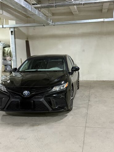Toyota: Toyota Camry: 2018 г., 2.5 л, Автомат, Гибрид, Седан