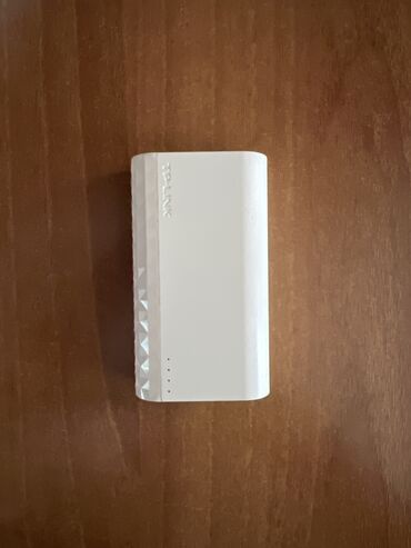 Kabellər və adapterlər: Original Tp-Link Powerbank 5200 Mah Chox az ishlenib. Oz original