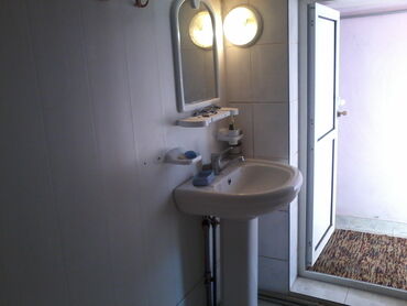 Bağ evlərinin kirayəsi: 30 kv. m, 1 otaqlı, Hovuzsuz, İnternet, Telefon, Qaz — 3