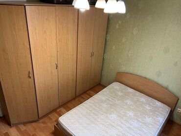 советская мебель бу: Уктоочу бөлмө гарнитуру, Колдонулган, Эки кишилик керебет, Шкаф, Өзү алып кетүү