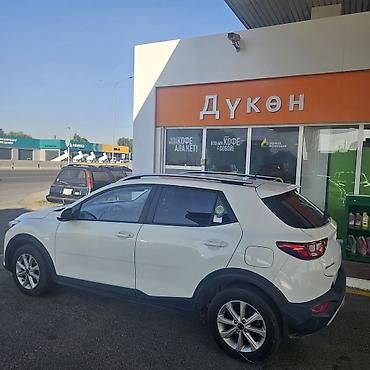 55 camry: Kia Stonic: 2019 г., Автомат, Бензин, Кроссовер — 3