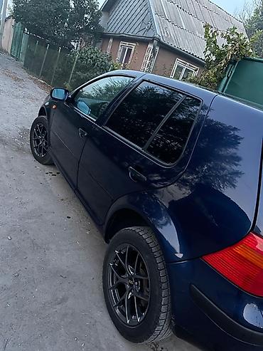 Volkswagen: Volkswagen Golf: 1998 г., 1.6 л, Механика, Бензин, Хэтчбэк — 4