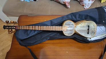 gitara simləri: Tar: Azərbaycan milli simli musiqi aləti Xüsusiyyətlər: - Korpus: iki — 1