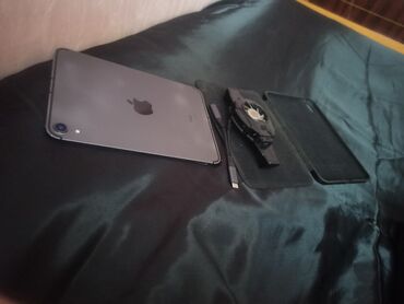 Samsung: Bu dəstə Apple iPad tableti, soyutma ventilyatoru və Type-C kabeli