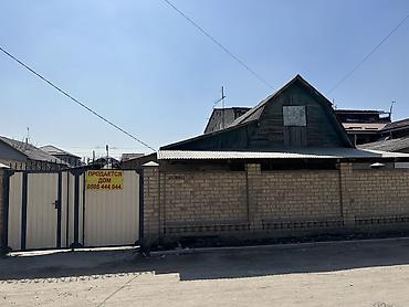 Продажа коттеджей и домов: Продается четырехкомнатый дом от собственнника, двухкомнатная кухня at lalafo.kg — 1 Продажа коттеджей и домов: Продается четырехкомнатый дом от собственнника, двухкомнатная кухня — 1