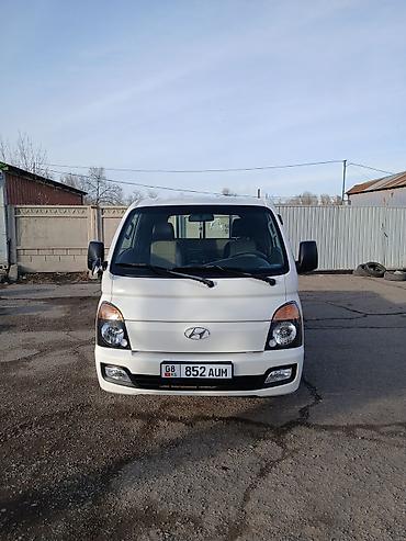 Транспорт: Hyundai Porter II бортовой малотоннажный грузовик - Кузов: бортовая — 1