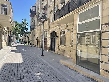 Yeni piyada yolu salinan Islam Seferli küçəsi ilə Dilarə Əliyeva — 5