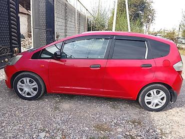 Honda Fit: 2010 г., Механика, Бензин, Хэтчбэк