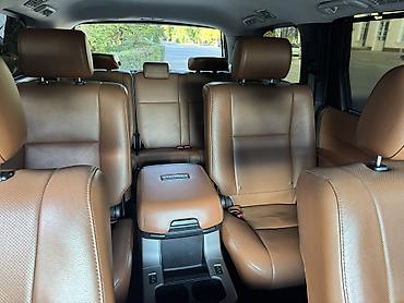 Toyota: Toyota Sequoia: 2017 г., 5.7 л, Типтроник, Бензин, Внедорожник — 8