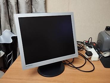 Monitorlar: Samsung SyncMaster LCD MONİTOR Model: 173V. 17-düym ekrandır — 1