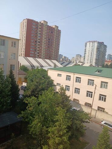 Uzunmüddətli kirayə mənzillər: Bakı, 2 otaqlı, Köhnə tikili, m. 20 Yanvar, 50 kv. m
