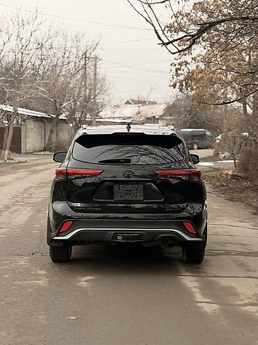 Toyota: Toyota Highlander: 2022 г., 3.5 л, Автомат, Бензин — 6